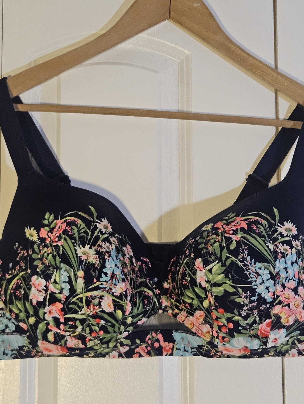 Cacique Bra 48D Comfort Bliss Full Coverage Underwire Wildgarden Floral EUC